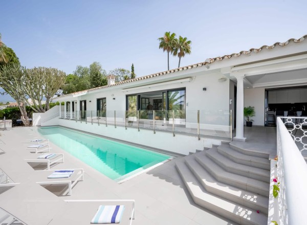Riviera Elegance Awaits: Villa Guadalmina – Premier Rental Holiday home