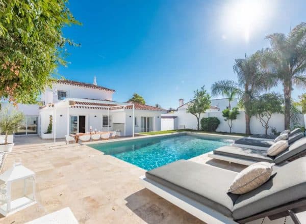 Villa Fortuna with Private Heated Pool – A Stroll Away from Puerto Banús
