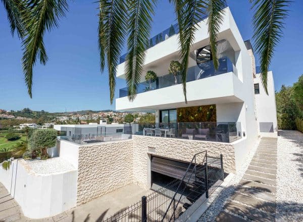 Luxurious Villa Adine in Marbella: Modern Elegance & Views