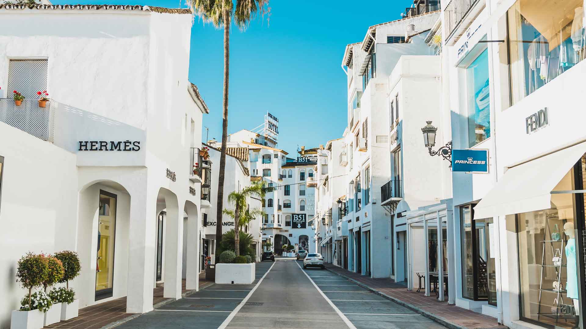 Luxury fashion shopping in Puerto Banus