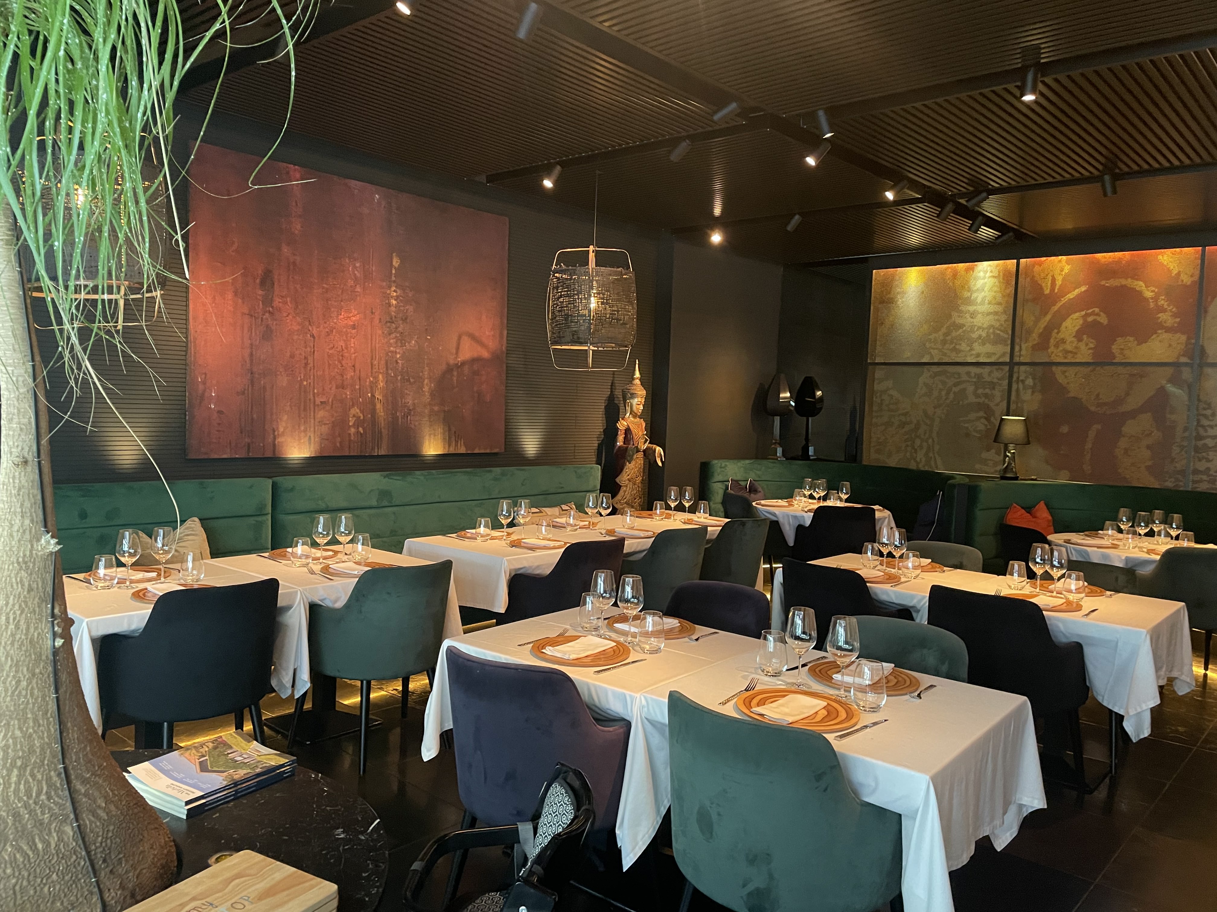 Naga Thai Marbella image slider image