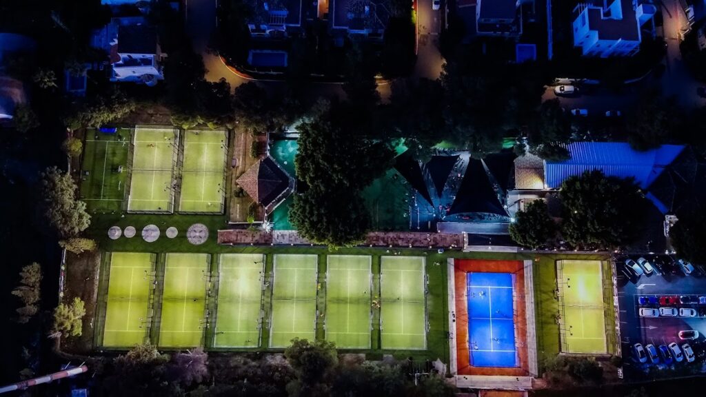Top 5 best places to play padel in Marbella