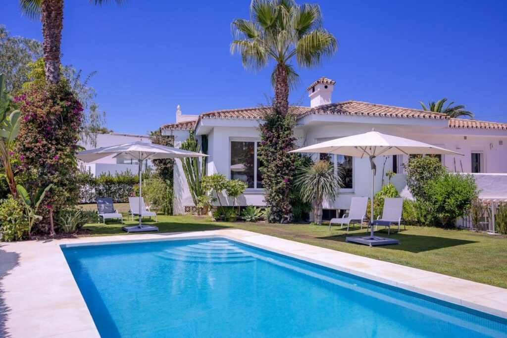 Villa Esclusiva Holiday Rental in Marbesa