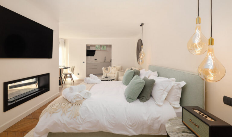 14-Bedroom Luxury Villa in Benahavís