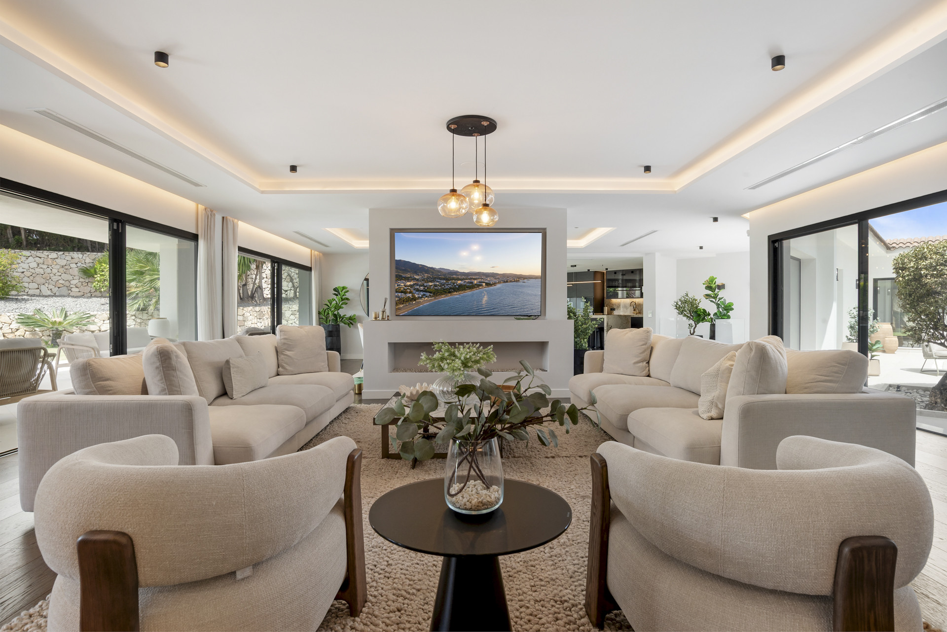 Villa in Nueva Andalucia - 855-00034P