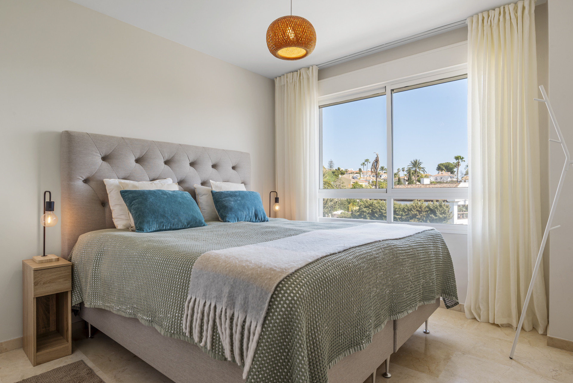 Apartment in San Pedro de Alcantara, Guadalmina Alta - 855-00251P