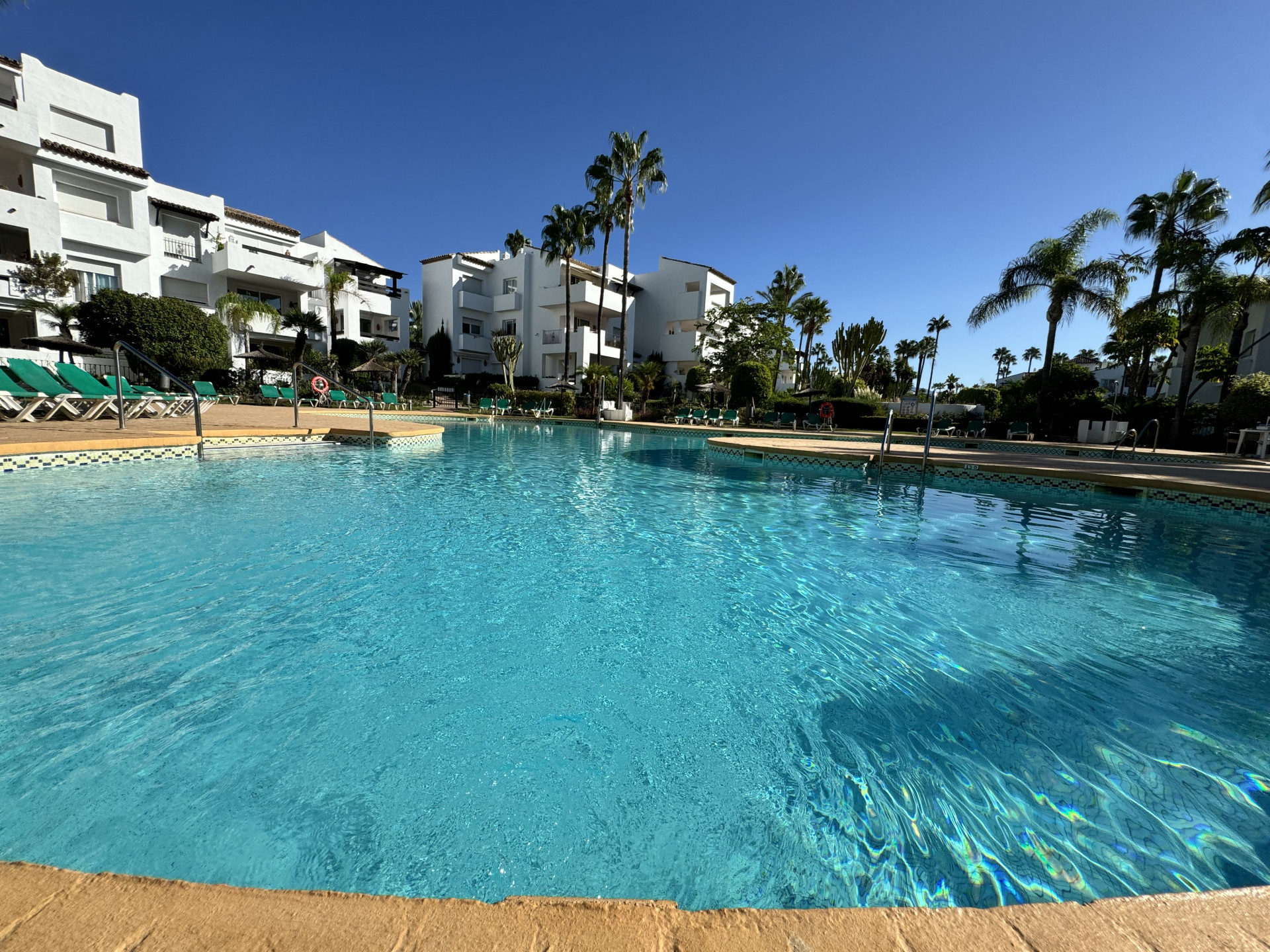 Ground Floor Apartment in Estepona, Costalita - 223-02220P