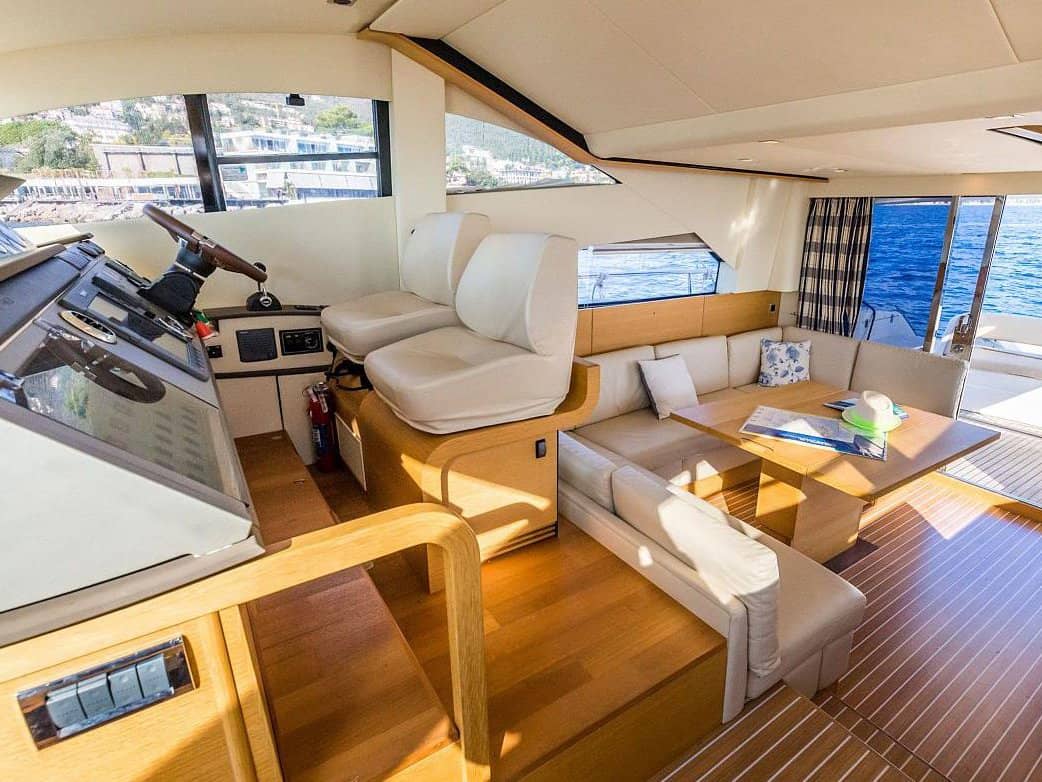 Fairline Phantom 48