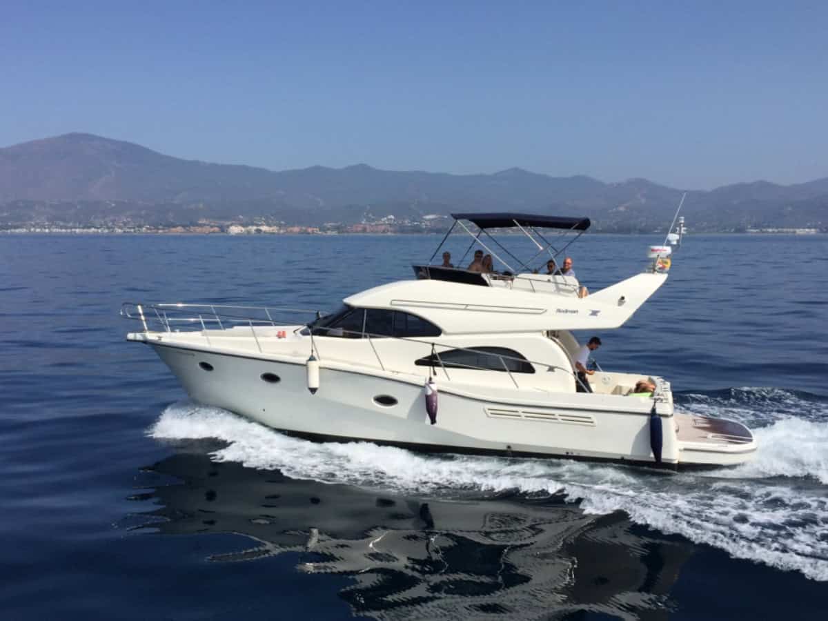 Rodman Flybridge 44