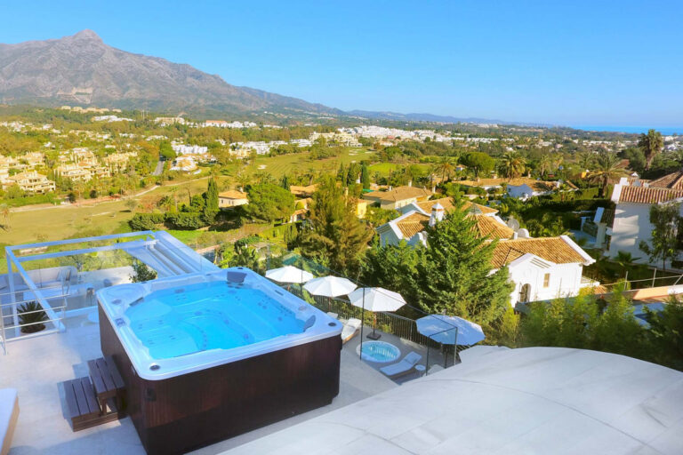 Seven-Bedroom Villa in Nueva Andalucía
