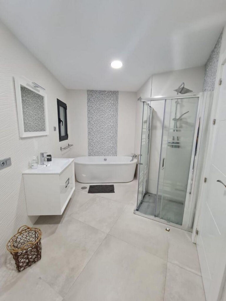 Five-Bedroom Villa in El Rosario