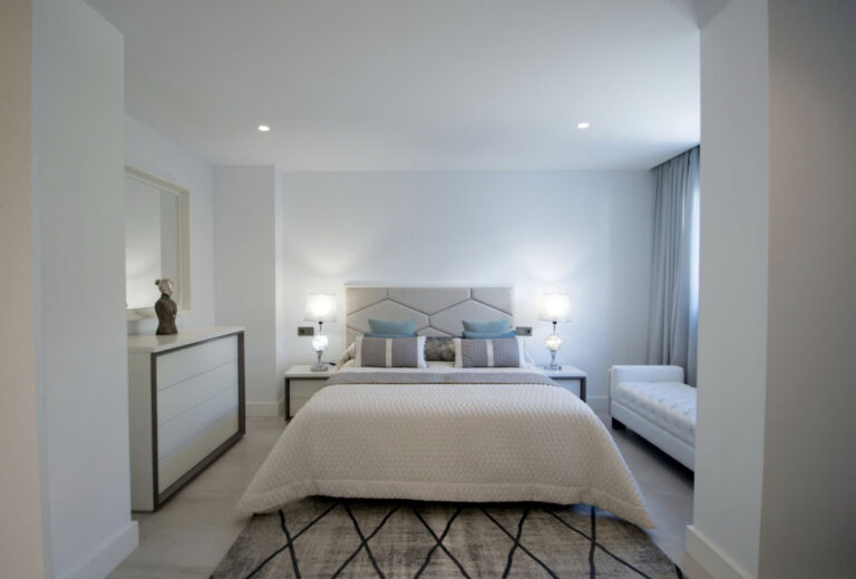 Five-Bedroom Villa in Nueva Andalucía