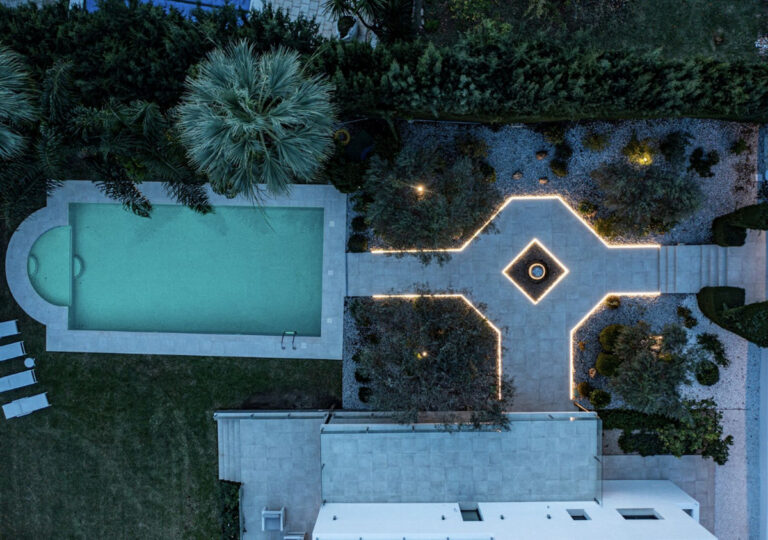 Five-Bedroom Villa in Nueva Andalucía