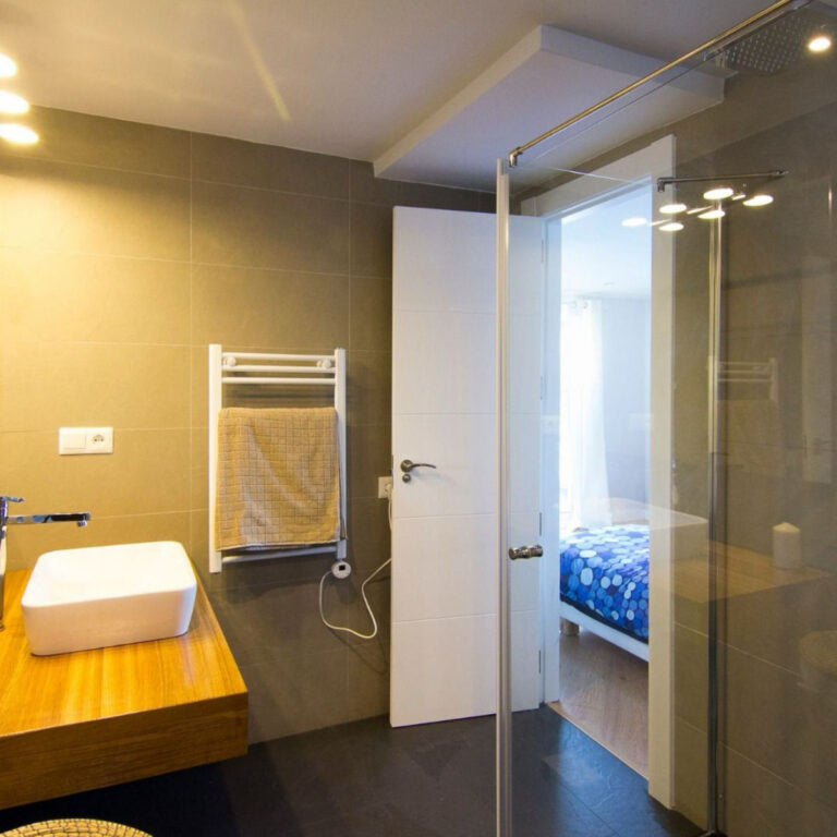 Contemporary Villa in Ojén with Sea Views