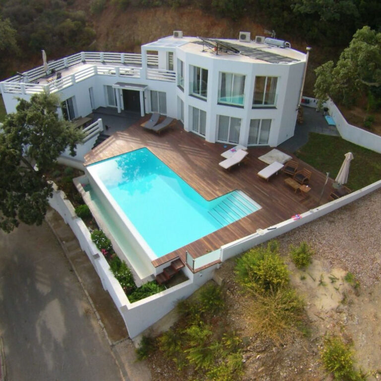Contemporary Villa in Ojén with Sea Views