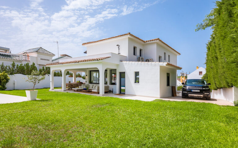 Six-Bedroom Villa in Marbella with Mountain Views