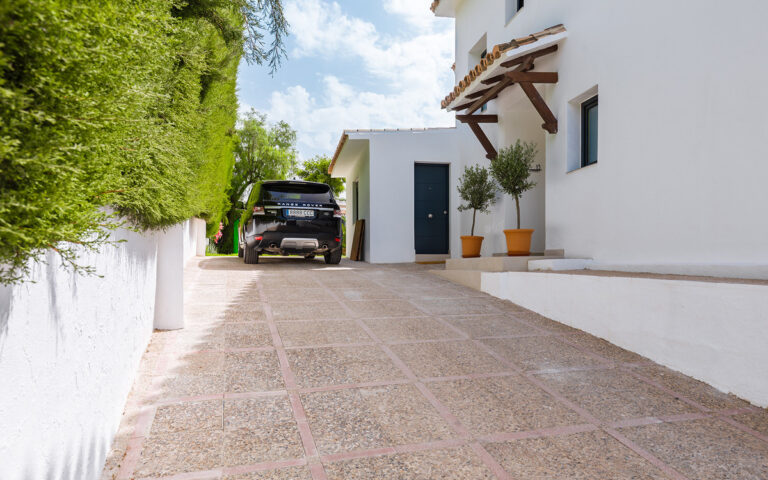 Six-Bedroom Villa in Marbella with Mountain Views