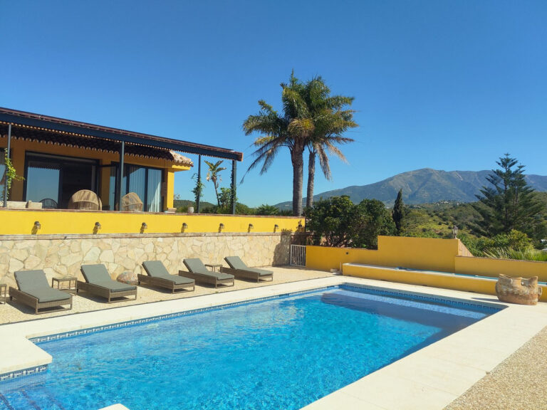 5-Bedroom Villa in La Cala de Mijas with Panoramic Views