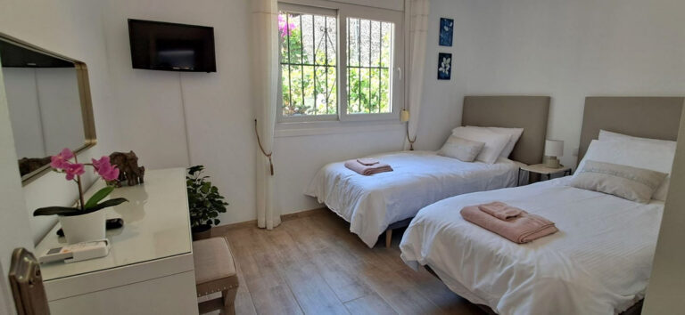 3-Bedroom Villa in Buenas Noches, Estepona