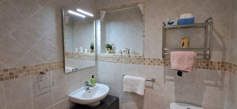 3-Bedroom Villa in Buenas Noches, Estepona