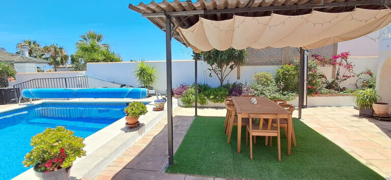 3-Bedroom Villa in Buenas Noches, Estepona
