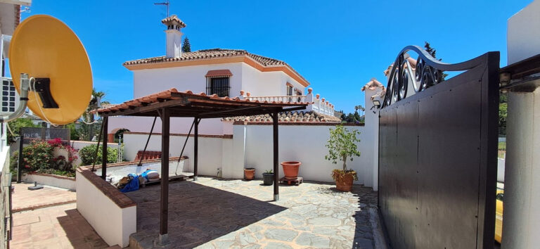 3-Bedroom Villa in Buenas Noches, Estepona