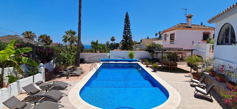 3-Bedroom Villa in Buenas Noches, Estepona