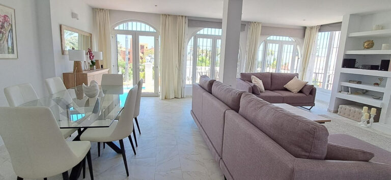 3-Bedroom Villa in Buenas Noches, Estepona