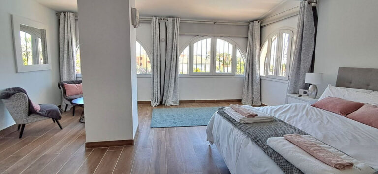 3-Bedroom Villa in Buenas Noches, Estepona