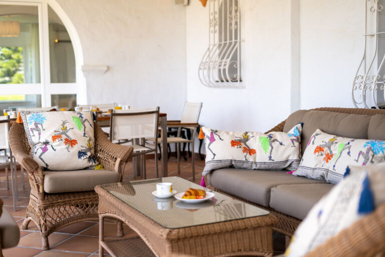 Four-Bedroom Villa in Elviria with Sea Views