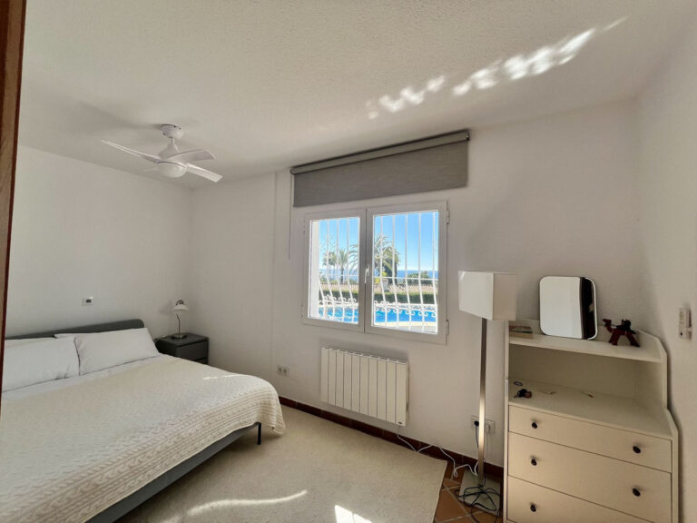 Four-Bedroom Villa in Elviria with Sea Views