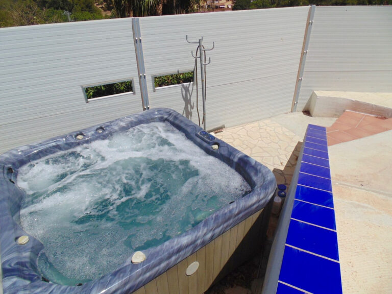 4-Bedroom Villa in Benalmadena Costa with Sea Views