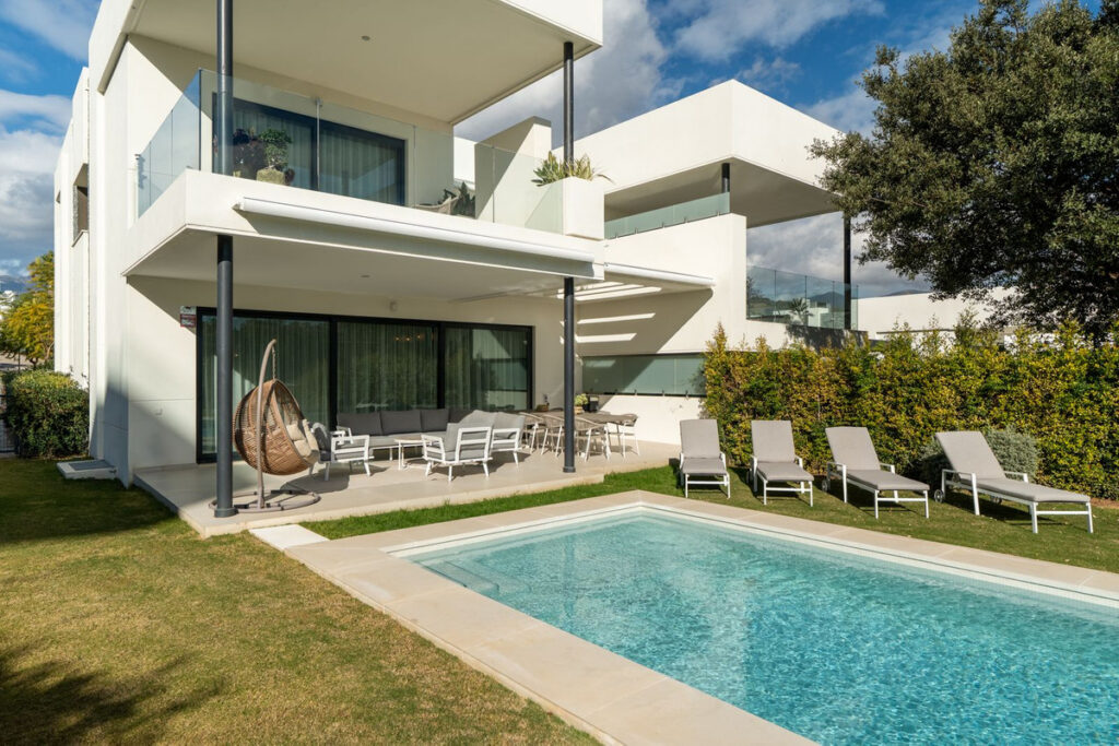 Villa Nalu Holiday Rental | Santa Clara