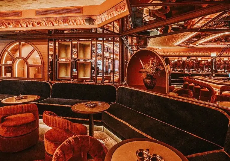 Old Fashioned Coctail Bar