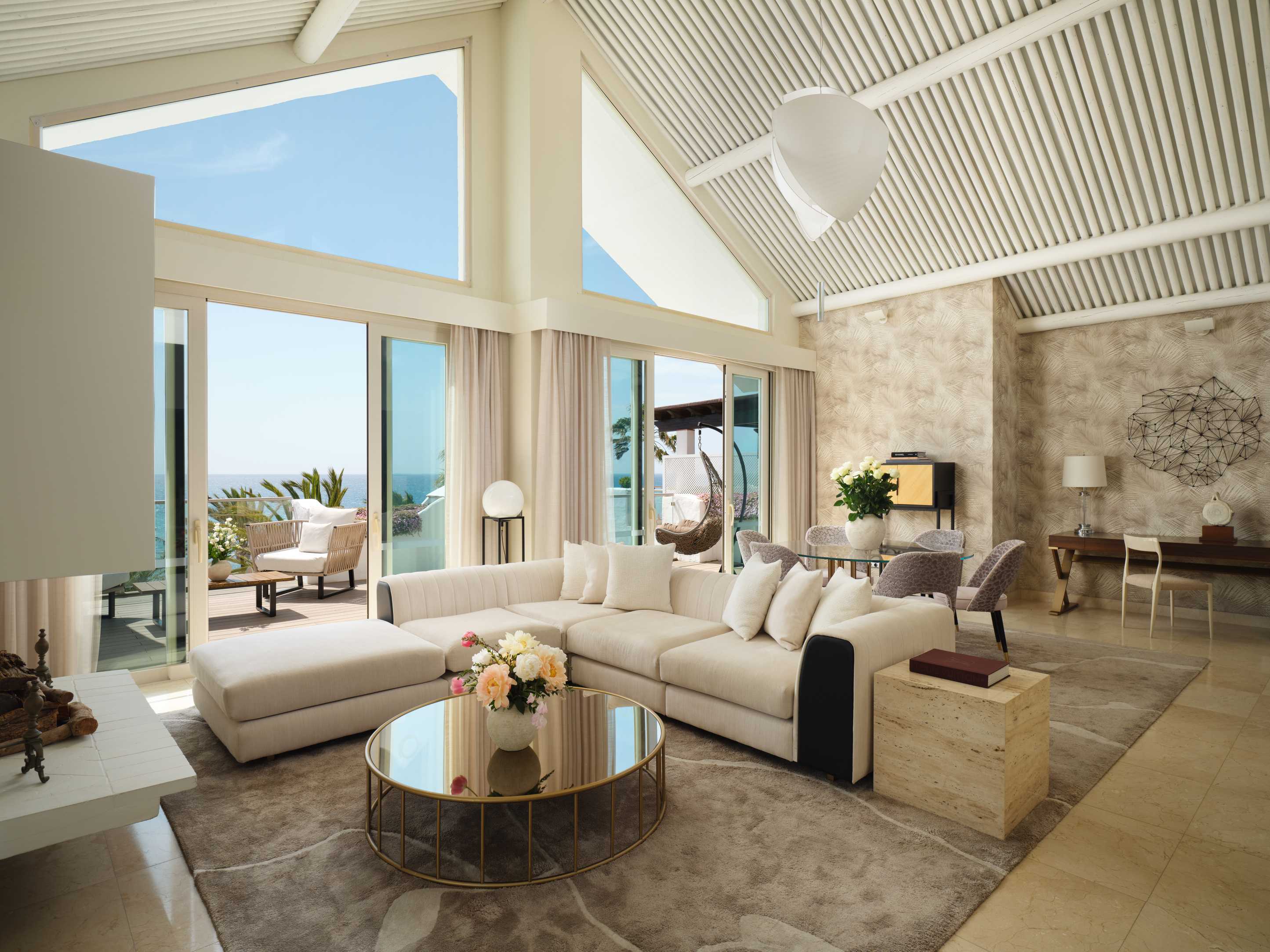 Puente Romano Resort Marbella - grand suites heropuenteromano z31 imperial suite livingroom MarbsLifestyle.com