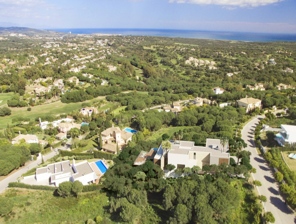 Exquisite Sea and Golf View Villa in Sotogrande with Modern Design and Amenities
