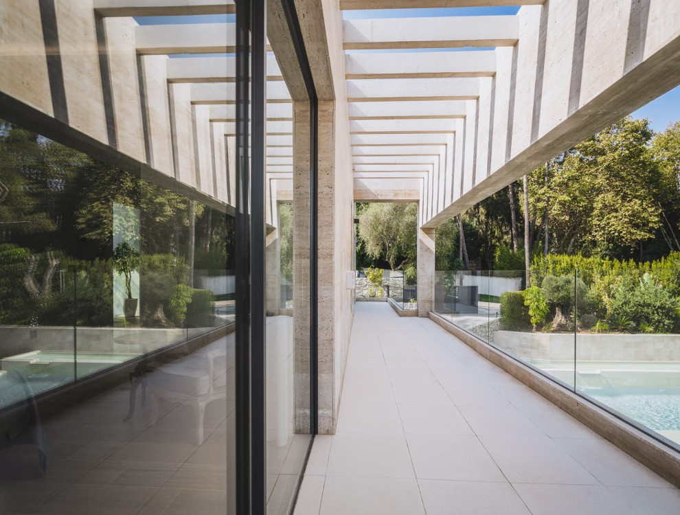 Exquisite Sotogrande Villa: Opulent Design, Indoor Lift, and Luxurious Amenities Showcase Perfection!