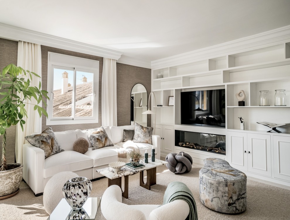 Luxury Paradise: Spectacular 5-Bedroom Penthouse in Marbella’s Golden Mile, Boasting Breathtaking Mediterranean Views