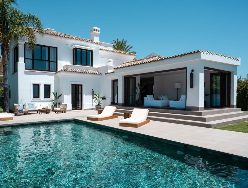 Designer Villa with Luxury Cinema, Pool and Exclusive Amenities in Nueva Andalucia