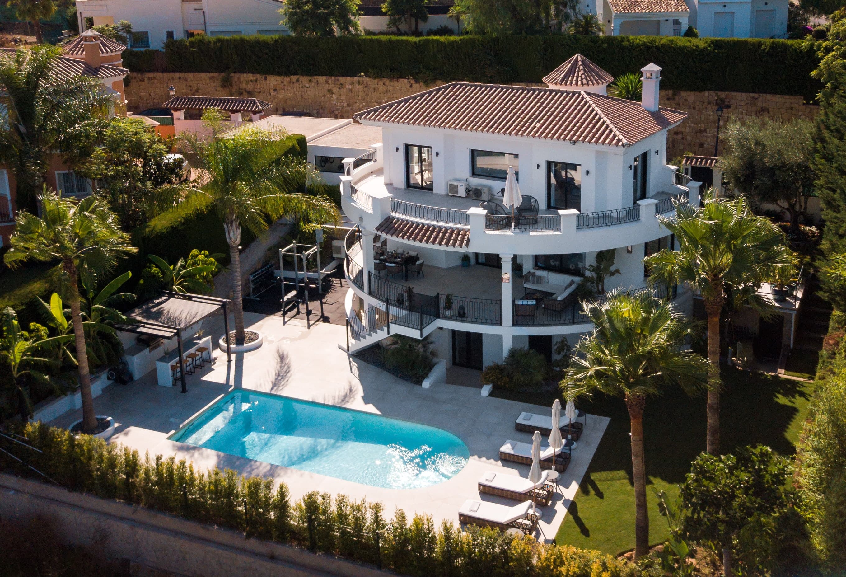 Experience Luxury Living: Villa Linea – A Stunning Getaway with panoramic views