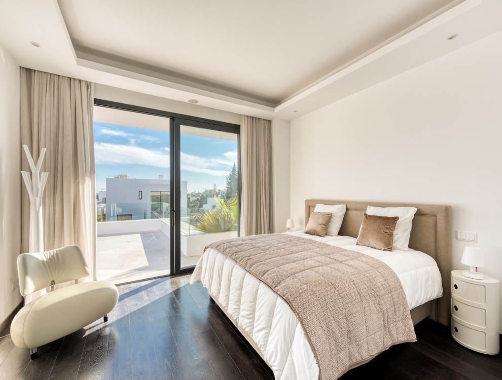Stunning Views Villa in Los Olivos, Estepona – Experience Luxury Living at Its Finest