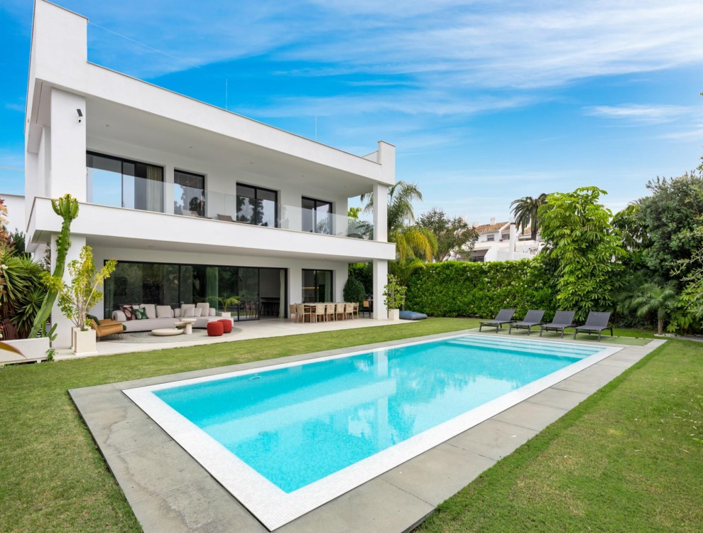 Luxurious Villa near Puerto Banus – Perfect for a Blissful Stay near Glitzy Marbella Beaches