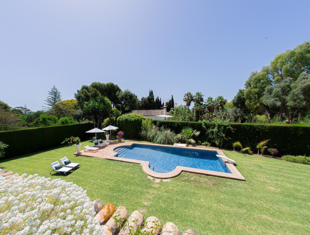 Luxury Tuscan Villa on Marbella’s Golden Mile: Your Ultimate Mediterranean Escape
