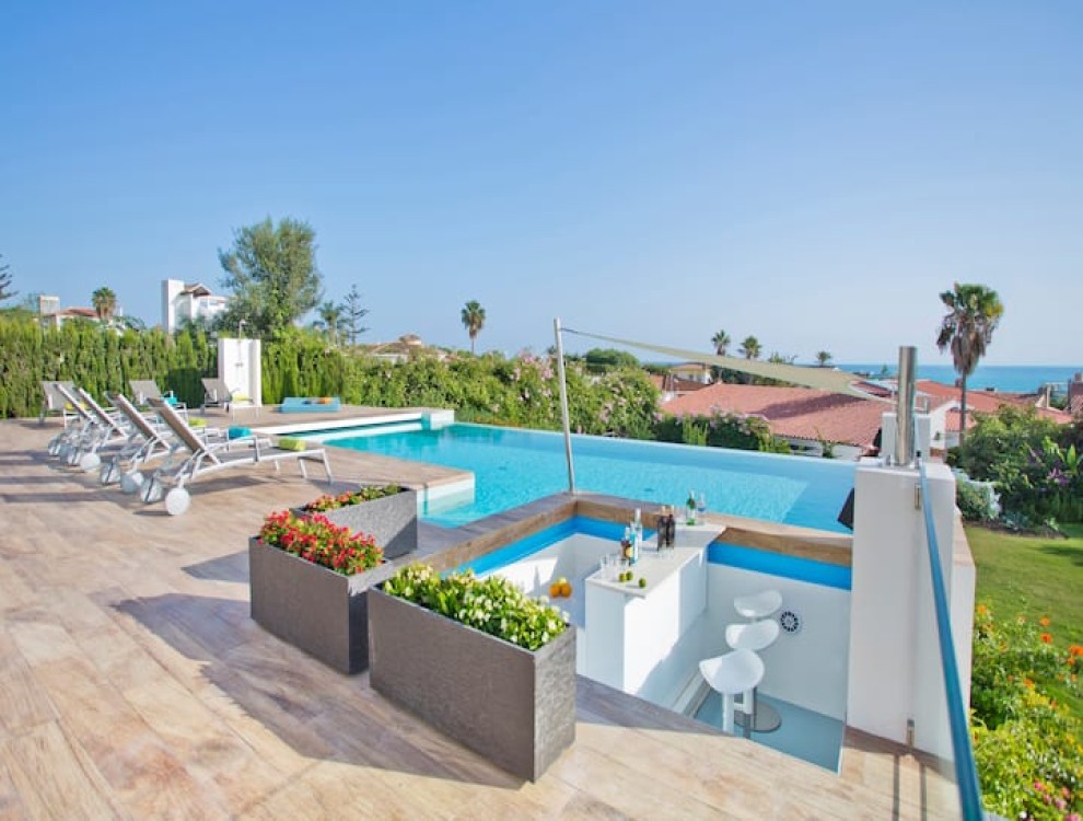 Luxurious Villa Marbella Elviria: Your Ultimate Mediterranean Escape