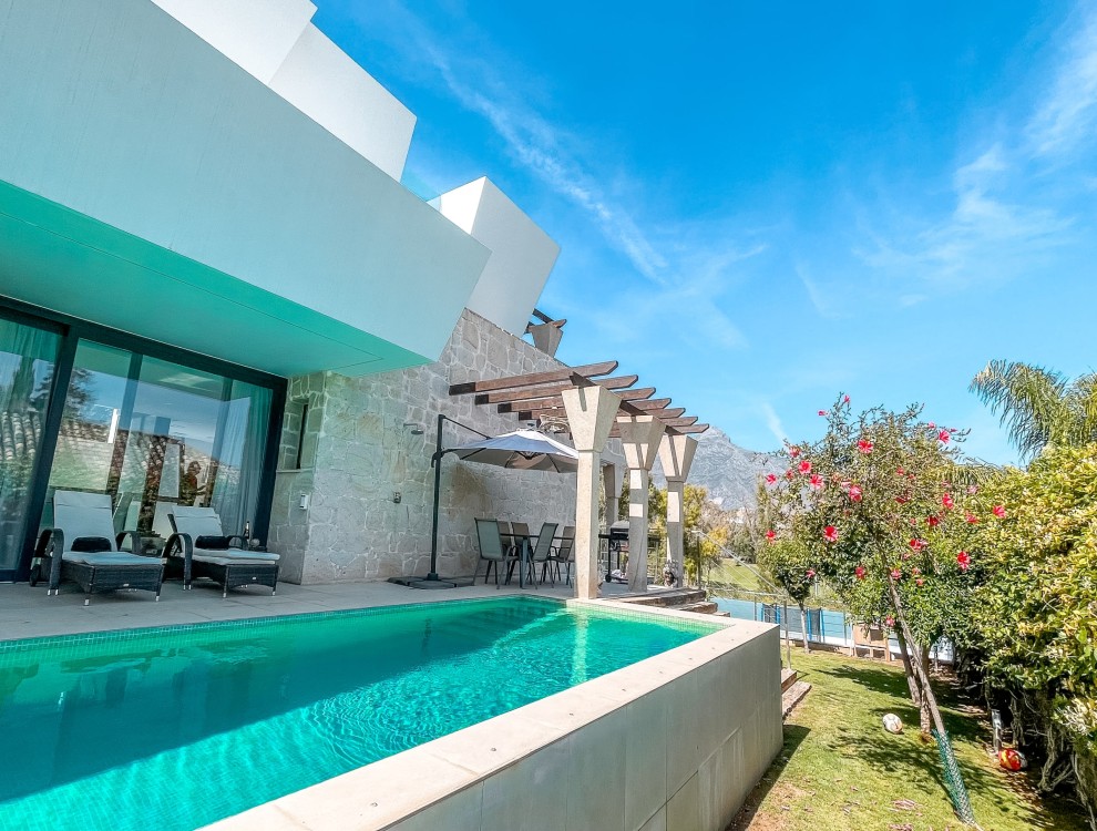 Luxurious Villa Marbella on Golf Valley in La Cerquilla, Nueva Andalucia with Contemporary Design