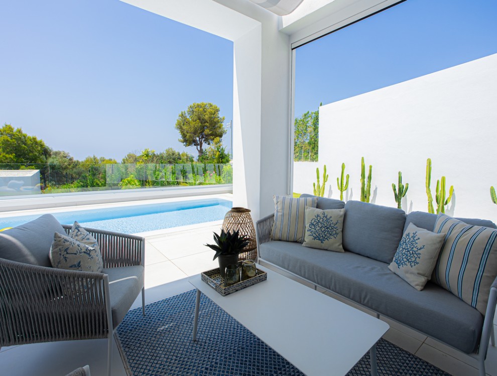 Villa Marbella: Luxury Holiday Villa with Modern Amenities & Stunning Views in Cabo Royal