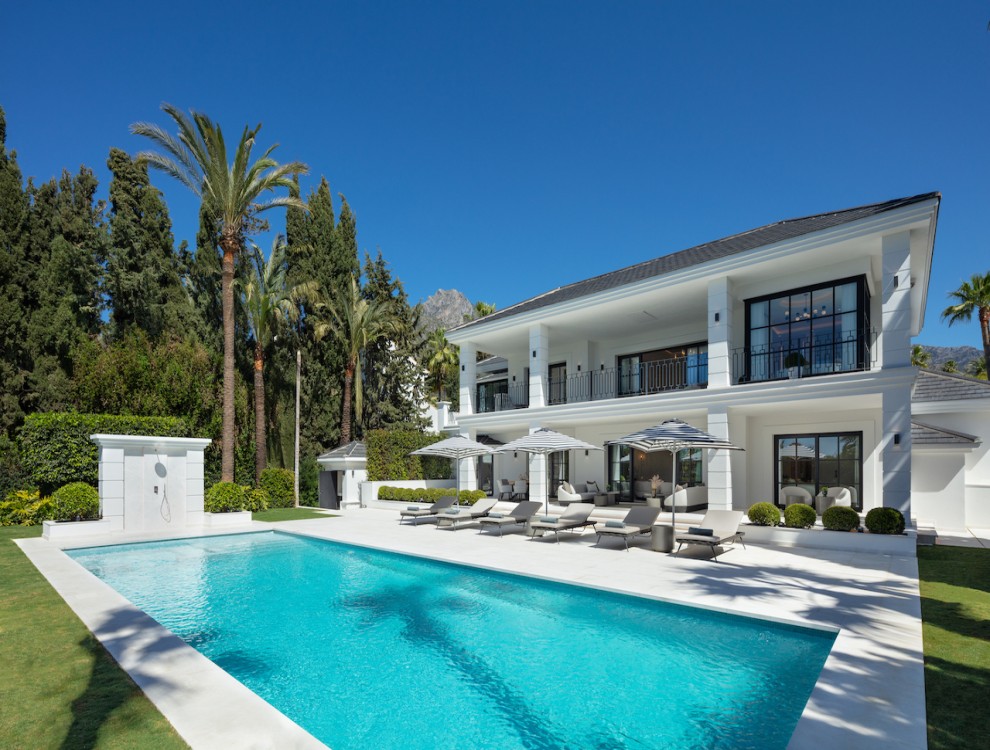 Luxurious Villa with Breathtaking Views in Exclusive Sierra Blanca, Marbella Golden Mile