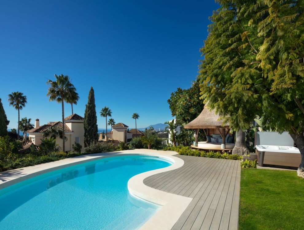 Luxurious Holiday Retreat in Marbella: Villa Marbella El Rosario