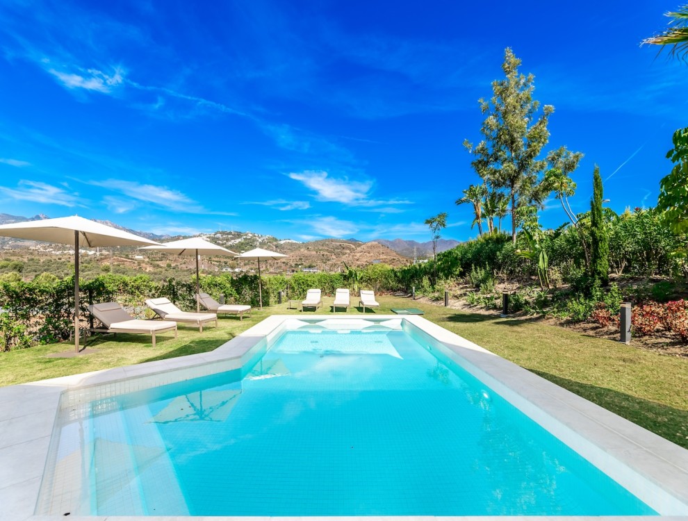 Luxurious Golf Villa in Santa Clara, Marbella