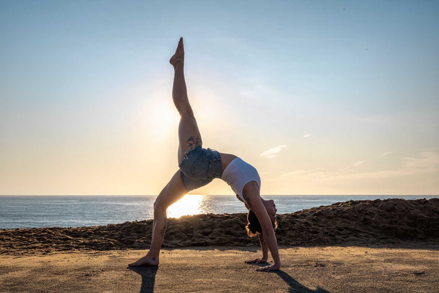 Tonight’s the night. Two spots just opened for Erica’s final class at House of Flow 🕯️ 📍 Tonight, Friday Dec 19 | 6:00pm A 90-minute all-levels flow with @ericachenyoga , followed by a soundbath and cupcakes as we gather one last time in this space. This practice is a closing circle. A chance to move, breathe, and be together with the community that shaped House of Flow from the beginning. Stay after for cake, conversation, and a shared moment of gratitude. Not a goodbye. A thank you. Link in bio. 📸 @granthenrymedia
